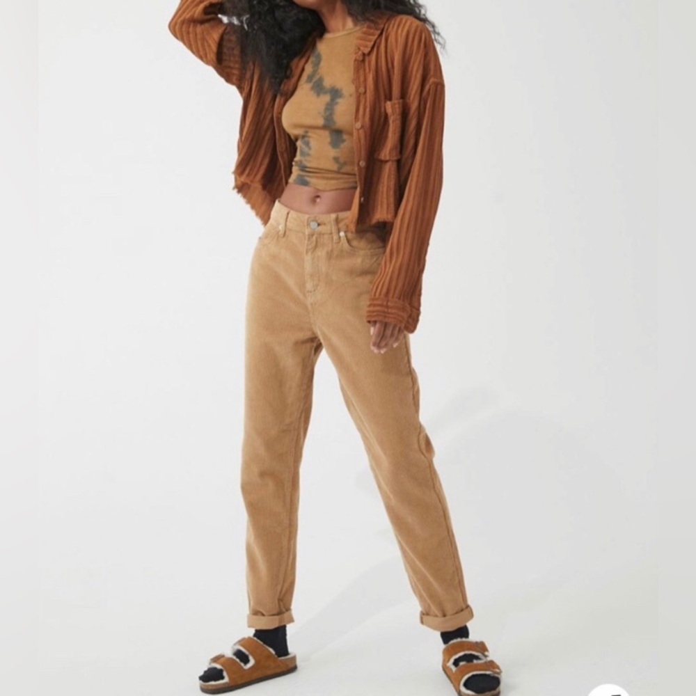 BDG Size 27 Mom High-Rise Tan Brown Corduroy Cords